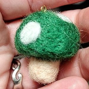 Green Mushroom keychain